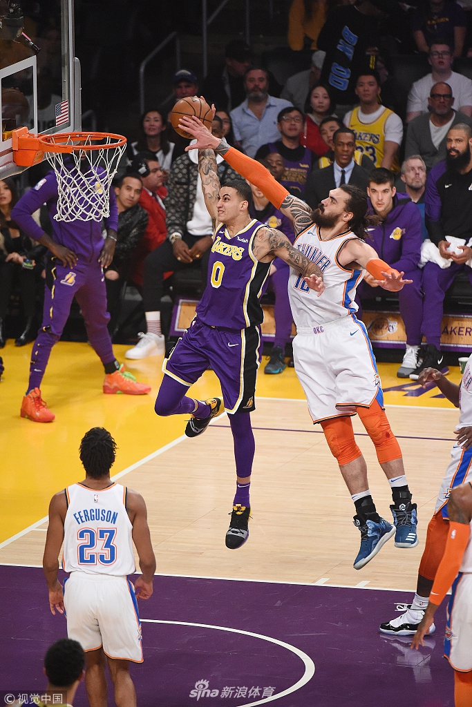 推动他们的 推动他们的