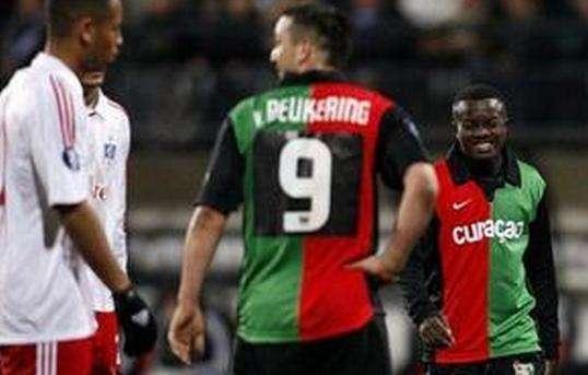 这种矛盾显 这种矛盾显